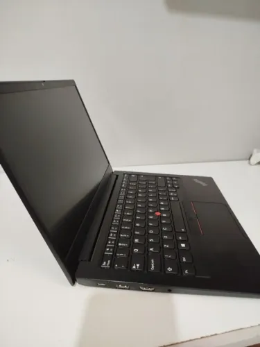 ? Lenovo ThinkPad E14 Gen 2 | Ryzen 3 4300U | 16GB RAM | SSD Samsung NVMe 512GB |GARANTIA