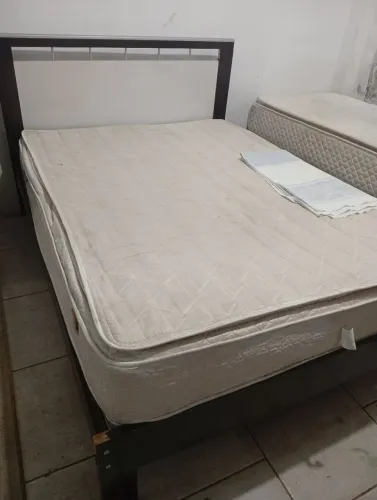 Cama casal bom estado.