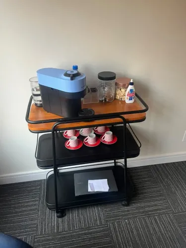 Cafeteira Nespresso Pop Vertuo Com 10 Cápsulas