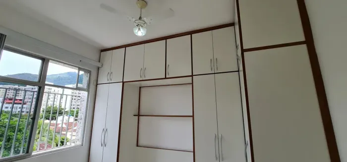 Imóvel para aluguel possui 55m² com 2 quartos em Grajaú - Rio de Janeiro - RJ