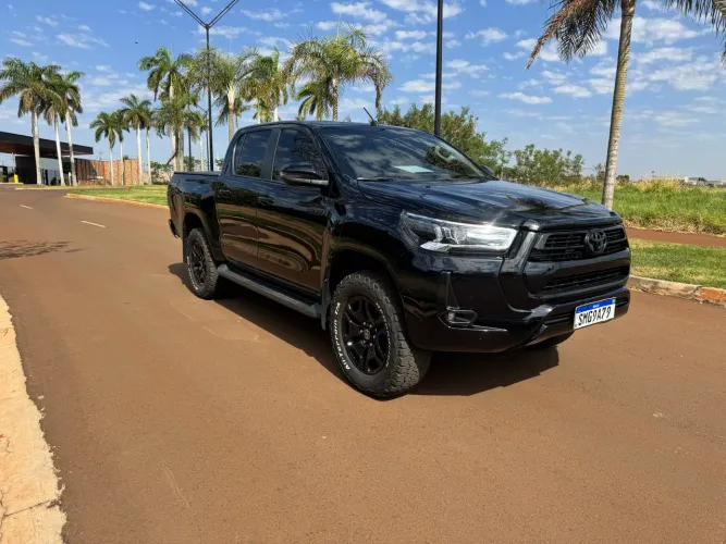 Toyota Hilux CD SRV 4X4 2.8 TDI Diesel Aut. 2025