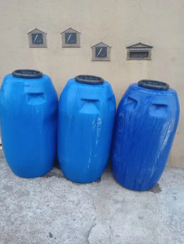 Bombonas  de azeitona 240 litros 