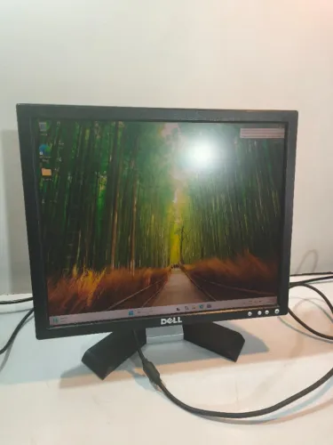 Monitor Dell 17" Quadrado