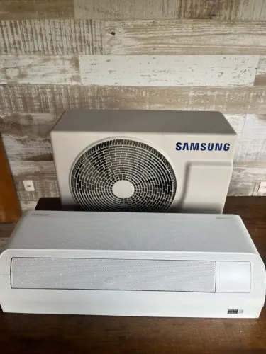Samsung Wind free 9000 btus
