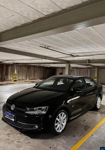 Volkswagen Jetta Comfortline 2.0 T.flex 8V 4P Tipt. 2014