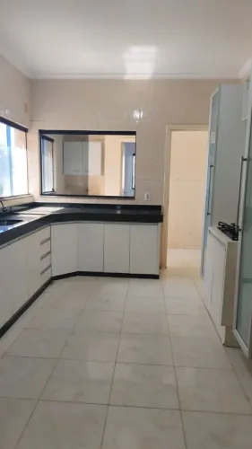 ALUGA-SE APARTAMENTO NA Q. 204 SUL ALAMEDA JANDÁIA - PALMAS/TO