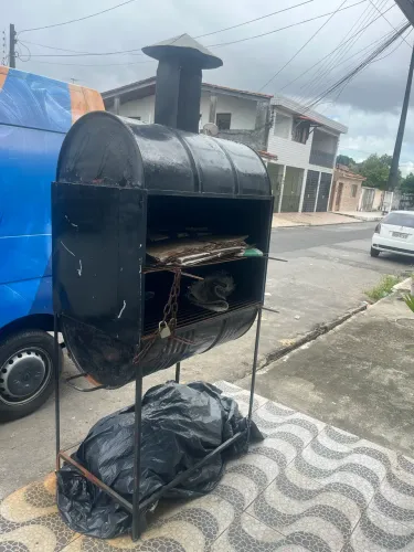 Churrasqueira nunca usada