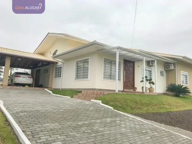 Casa semimobiliada para locação, Tubarão - SC