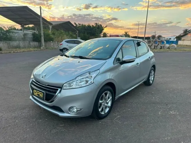 Peugeot 208 Allure 1.6 Flex 16V 5P Aut. 2016