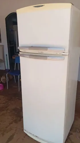 Vendo geladeira Brastemp 