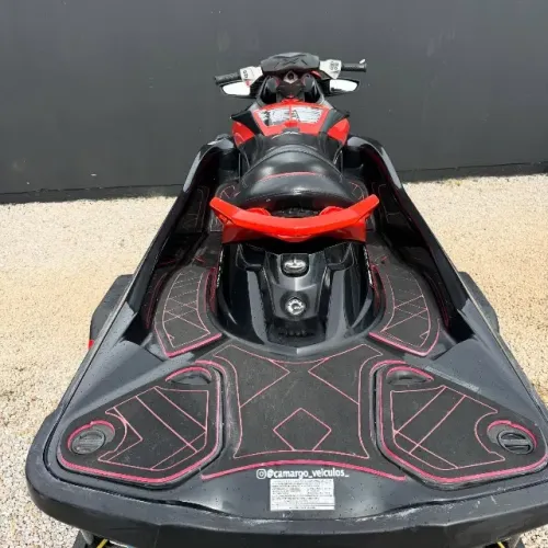 MOTO AQUÁTICA JETSKI MODELO SEADOO