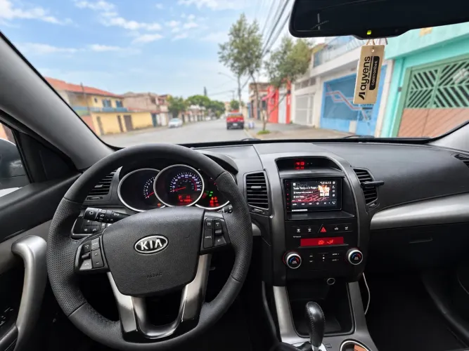 Kia Motors Sorento 3.5 V6 24V 278cv 4X4 Aut. 2012