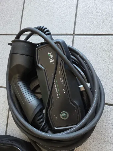 Carregador para carro elétrico