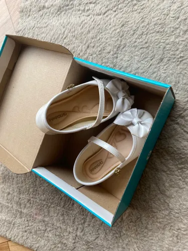 Vendo Sapatinho infantil feminino 