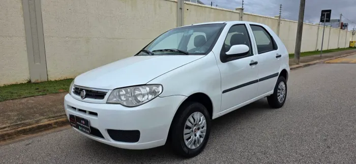 Fiat Palio Celebration 1.0 Fire Flex 8V 4P 2014