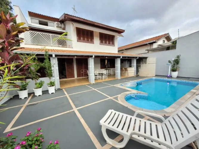 Venda de Casas / Sobrado na cidade de Araraquara