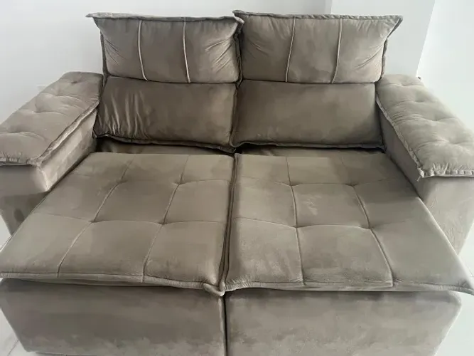 Vendo SOFÁ RETRÁTIL E RECLINÁVEL, NOVÍSSIMO