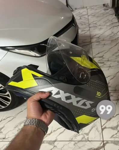 Capacete