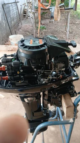 Vende-se Motor de popa Hidea 15hp