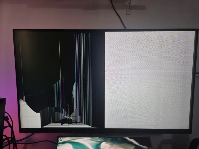 Monitor AOC 27B30H3 27" IPS 120Hz Full HD - Tela Quebrada - Para Peças ou Reparo