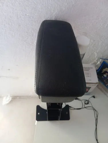 Apoio de braço para carro