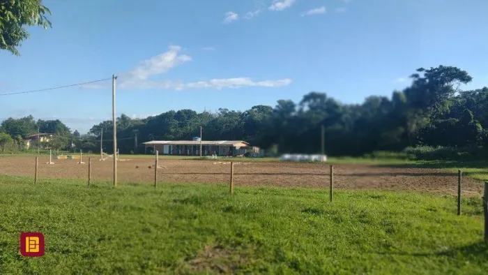 Excelente terreno, próximo ao trevo de Vargem Grande com 240.000,00m²