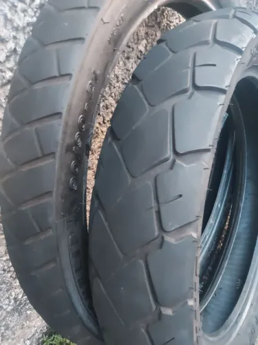 Par de pneus XT 660 roda muito ainda