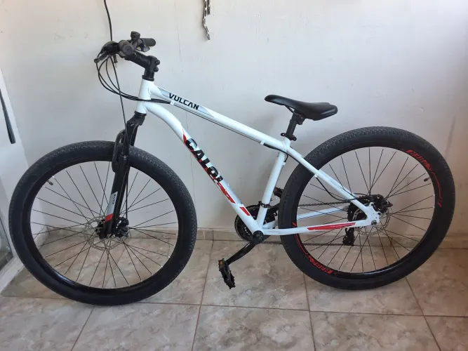 Bicicleta Caloi Vulcan aro 29