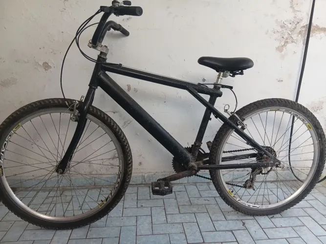 Bicicleta precisa de reparos