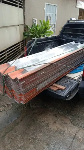 Vendo 80 telhas (entrego)