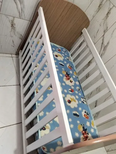 Berço com colchão