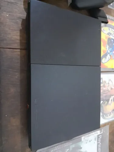 Vende-se Playstation 2 completo.