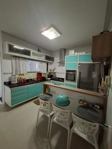 VENDO CASA DE ALTO PADRÃO MOBILIADA NO CONDOMÍNIO ILHA BELA 