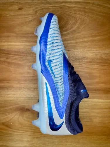 CHUTEIRA NIKE PHANTOM - NÚMERO 40