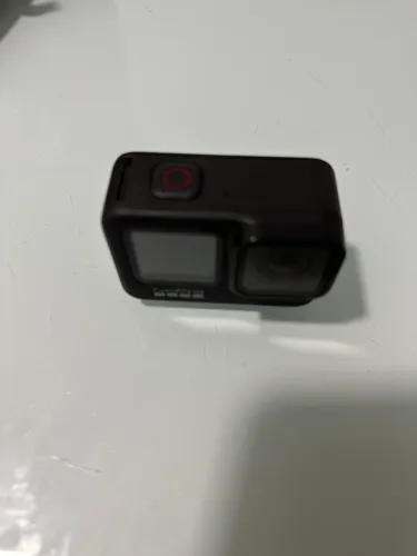 Vendo Câmera GoPro Hero 9 black com acessórios