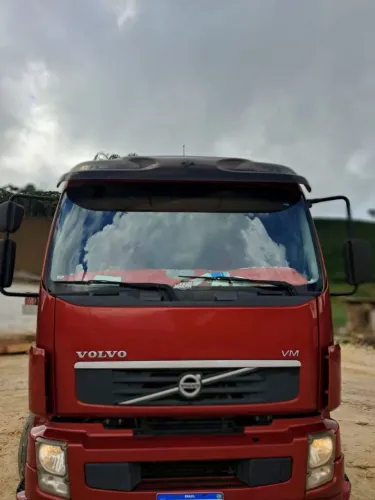Volvo VM 330 2012
