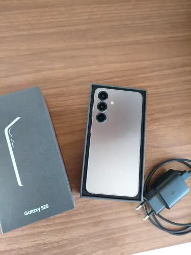 Samsung Galaxy S25 256GB | 12GB RAM | Garantia até 2027 | Impecável