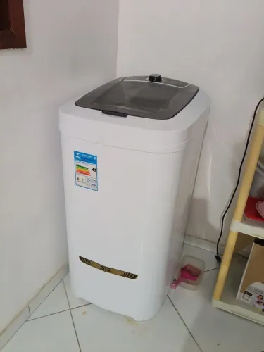 Tanquinho de lavar roupa semi novo