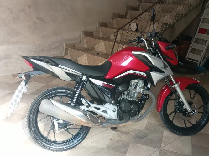 Honda cg 160 Titan 2024 bem conservada (oportunidade)