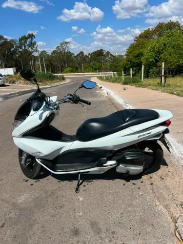 Honda PCX 150 DLX 2015 - Apenas 21 mil km - Revisada