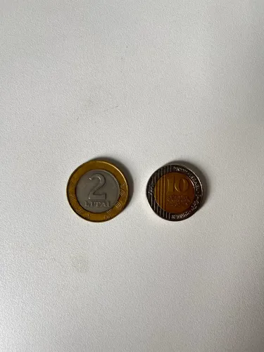 Lote com 2 Moedas Internacionais Bimetálicas (Lituânia e Israel)