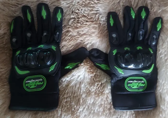 Luvas de motoqueiro novas