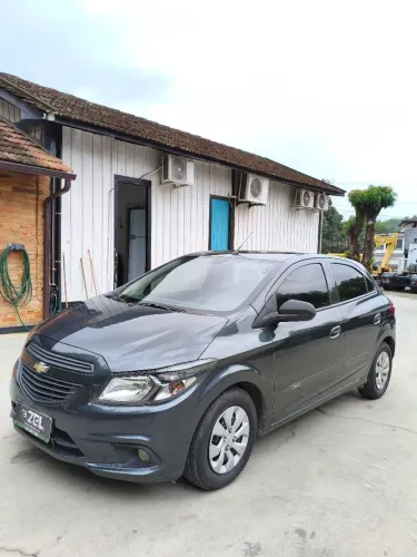 Chevrolet Onix JOY Hatch 1.0 8V Flex Mec. 4P 2019