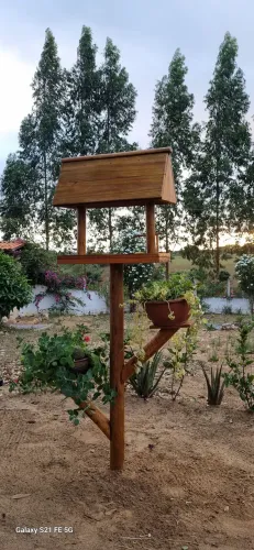 Comedouro pássaros, madeira eucalipto novo encomenda.