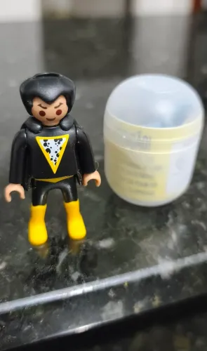 Adão Negro DC Kinder Ovo Playmobil