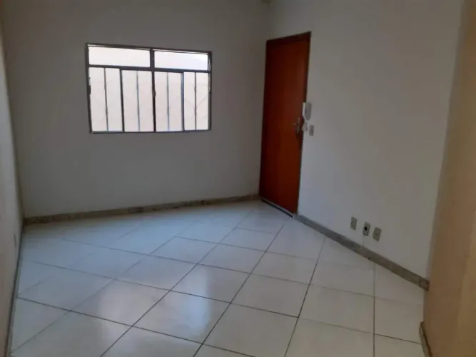 Casa geminada à venda, 2 quartos, 1 vaga, Novo Glória - Belo Horizonte/MG