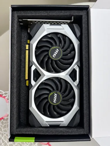 Placa de vídeo 2060 super