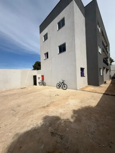APTO 2 QTOS,SETOR JARDIM BRASILIA 2