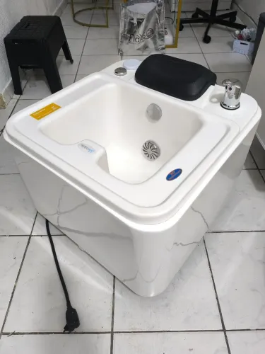 Spa de Pés Toscana Banheira de Hidromassagem Mondialle Cromoterapia