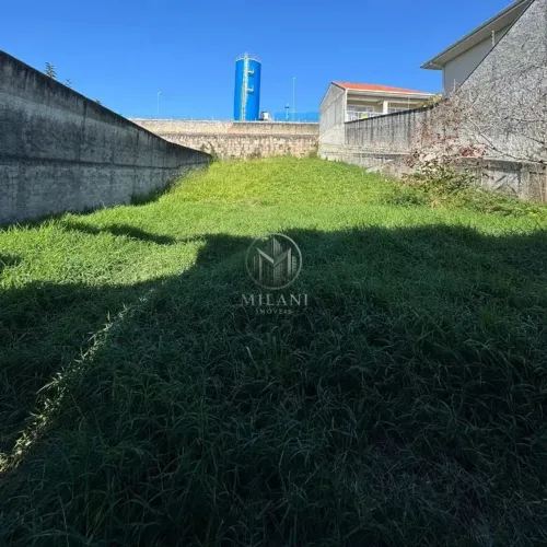 Oportunidade Terreno Amplo Pronto para construir rua tranquila e sem saida